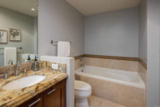 Detail Gallery Image 15 of 27 For 1199 Pacific Hwy #1605,  San Diego,  CA 92101 - 3 Beds | 2 Baths