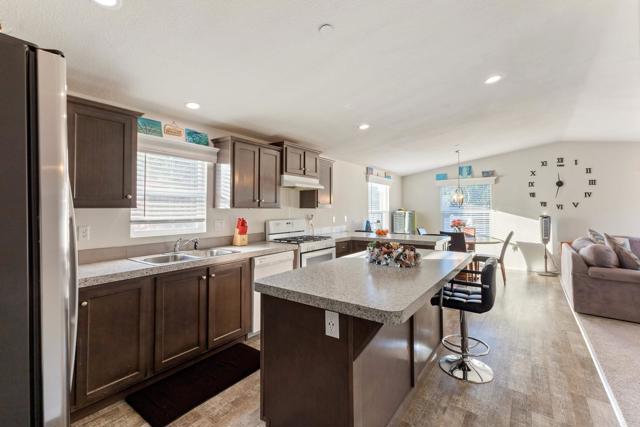 33615 Orange Street, Wildomar CA: https://media.crmls.org/mediaz/2c465d63-d6d3-46da-bac2-a9fa09dc79c9.jpg