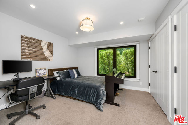 24884 Jim Bridger Road, Hidden Hills CA: https://media.crmls.org/mediaz/2c4816e1-9129-4098-b33e-8c0389e6d2cd.jpg