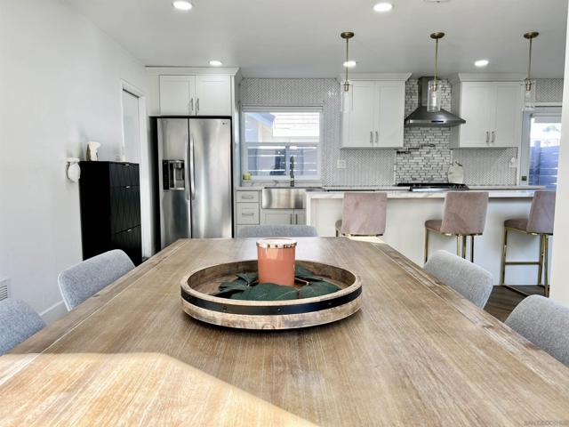 10632 Rancho Carmel Dr, San Diego CA: https://media.crmls.org/mediaz/2c483050-f1f7-4364-a249-ee839ef25e6c.jpg