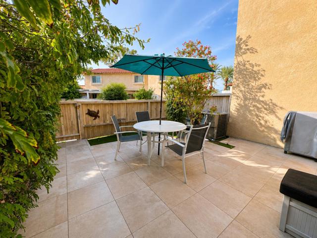 72864 Roy Emerson Lane, Palm Desert, CA 92260