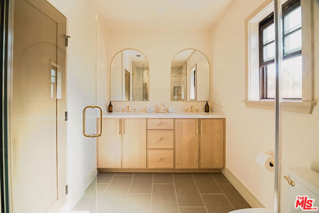 11026 Hortense Street, North Hollywood CA: https://media.crmls.org/mediaz/2c4872f8-c7f9-49b5-8d9a-86f1b517521e.jpg