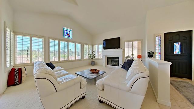 1265 Camino Lorado, San Marcos CA: https://media.crmls.org/mediaz/2c488b96-cd24-4f31-8748-4e8dde6f2cc4.jpg