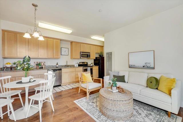 224 Laurel, Santa Cruz CA: https://media.crmls.org/mediaz/2c49c7b5-59ba-4d69-8d5a-5af3116922ed.jpg