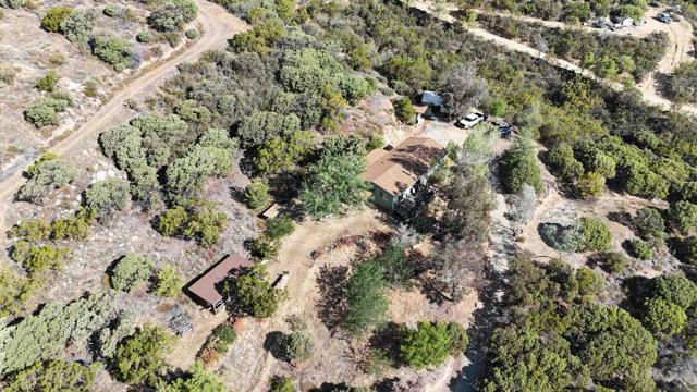 38281 Western Hills Drive, Anza CA: https://media.crmls.org/mediaz/2c4a3f96-64a6-48d5-aa28-de52004797ff.jpg