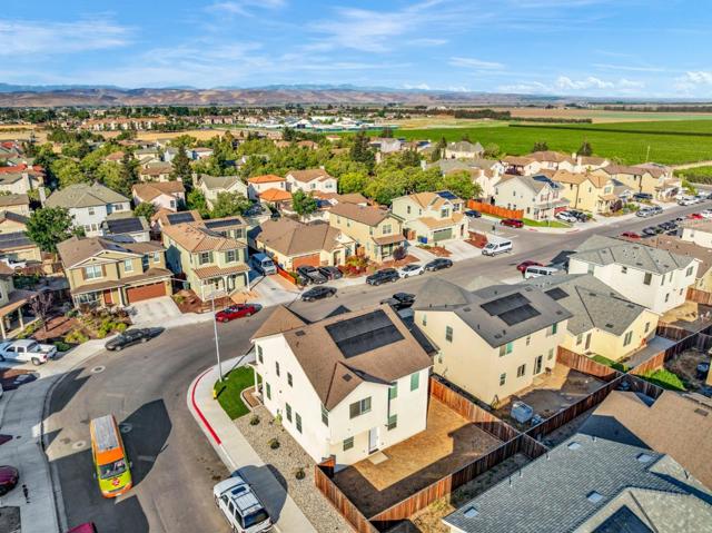 21 Sycamore Street, Greenfield CA: https://media.crmls.org/mediaz/2c4bc466-4695-4883-94d3-c83820619da5.jpg