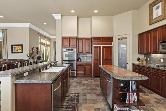 81655 Brown Deer, La Quinta CA: https://media.crmls.org/mediaz/2c4c8d18-16f1-42eb-b660-0c0ea92cd7db.jpg