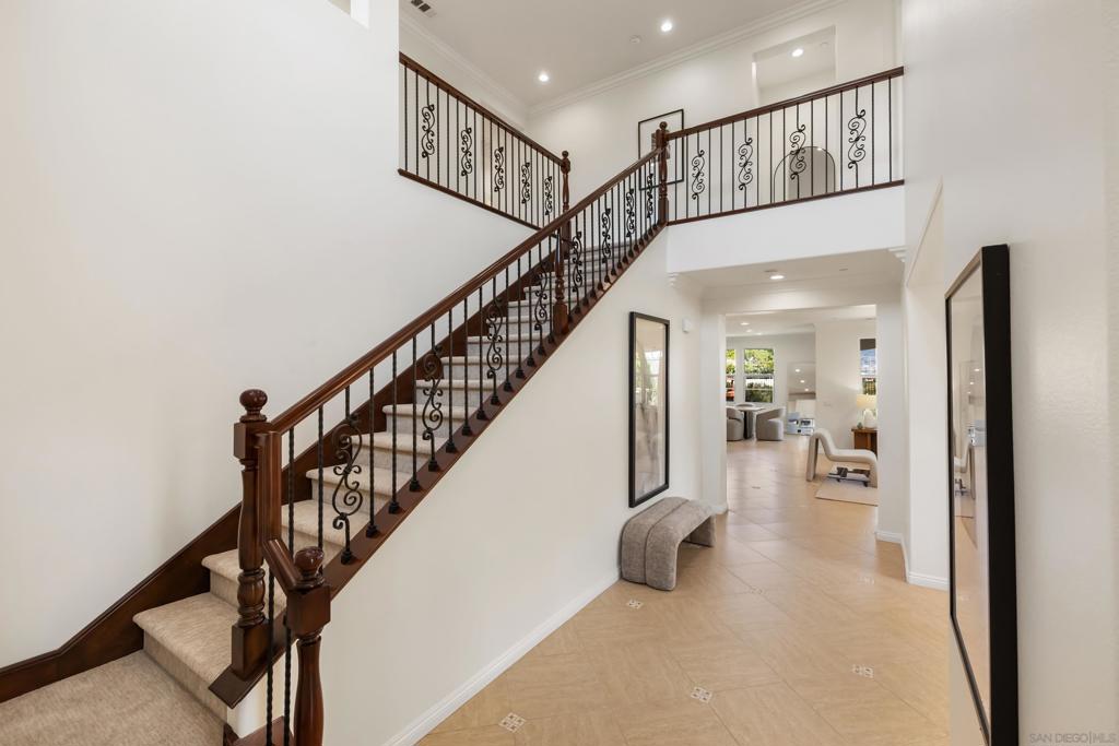 MLS #250033938SD img 11