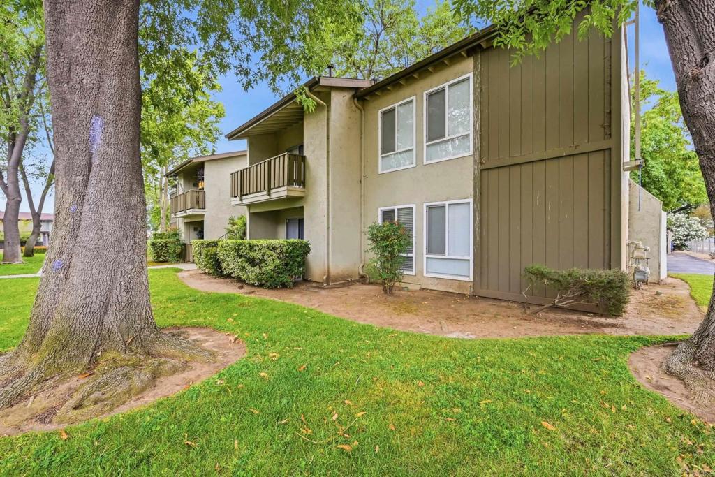 2536 White Oak Place - photo 2