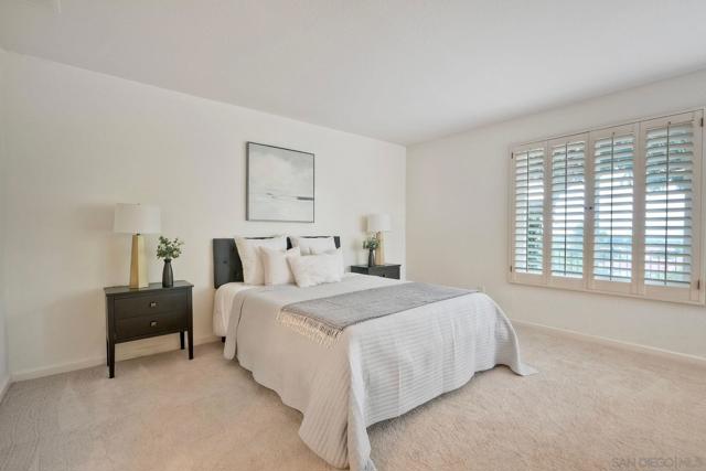 5002 Mycenae Way, Oceanside CA: https://media.crmls.org/mediaz/2c4cd666-e0d6-408f-a363-de115e3cf77c.jpg