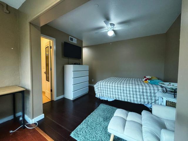 2612 Hallmark Drive, Belmont CA: https://media.crmls.org/mediaz/2c4cd8e5-bc10-4b4b-88d9-00ea392c0659.jpg