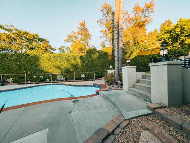 8635 La Butte Lane, Santee CA: https://media.crmls.org/mediaz/2c4ce935-d438-4f30-a85c-17ff1b6faa02.jpg