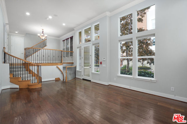 6011 Dawn, Playa Vista CA: https://media.crmls.org/mediaz/2c4d44d0-1a8f-4c8c-8f5a-3a5721152862.jpg
