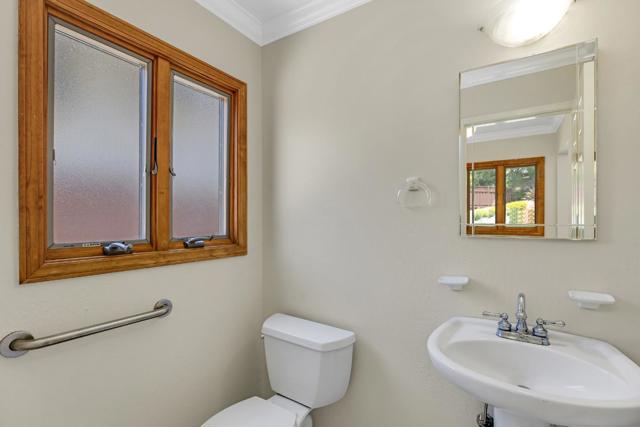 10 Banff Way, Pacifica CA: https://media.crmls.org/mediaz/2c4db7c1-0342-4909-a42f-eb7984d0917b.jpg