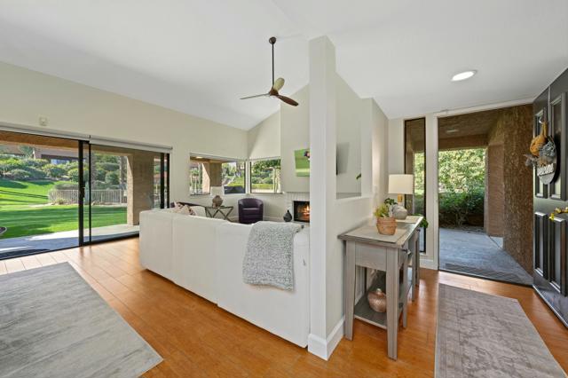 48629 Sundrop Court, Palm Desert CA: https://media.crmls.org/mediaz/2c4dc1e9-6030-4873-a86f-467d71f07810.jpg