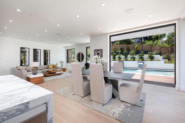 3964 Jefferson Avenue, Redwood City CA: https://media.crmls.org/mediaz/2c4ddb8d-f5e5-43a0-9dce-70e29324d848.jpg