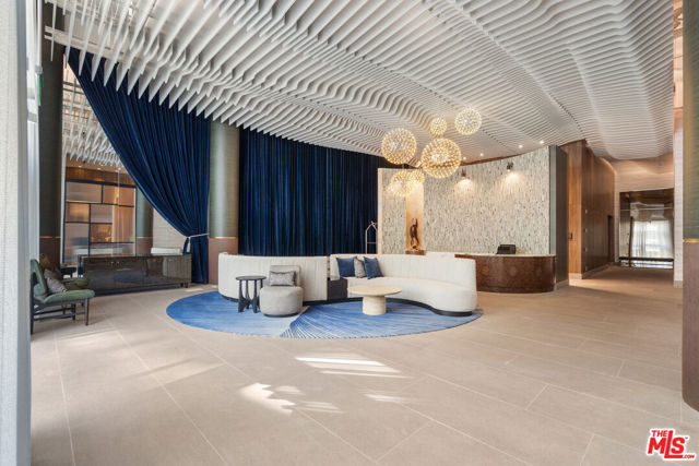 6250 Hollywood Boulevard, Los Angeles CA: https://media.crmls.org/mediaz/2c4e6014-9a1c-48db-b68f-917ef6738b91.jpg