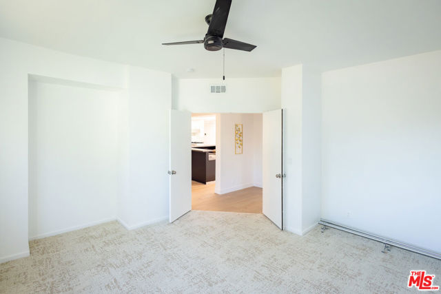 21329 Mulholland Drive, Woodland Hills CA: https://media.crmls.org/mediaz/2c4fba23-cb41-412b-b2b4-ca32b4e39905.jpg