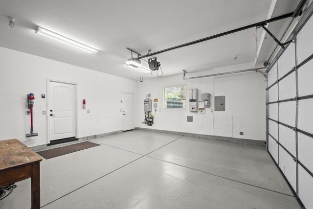 3024 Natureview Court, Chula Vista CA: https://media.crmls.org/mediaz/2c4fbb34-6185-443e-804a-0f83f3ed9660.jpg