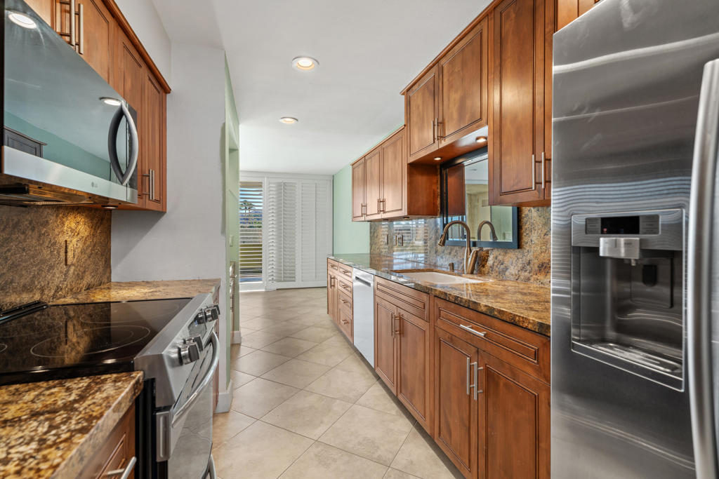 MLS #219136631DA image #16