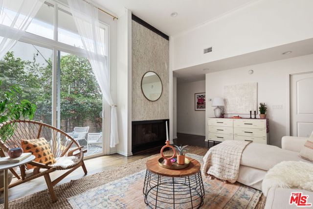 4766 La Villa Marina, B photo 1