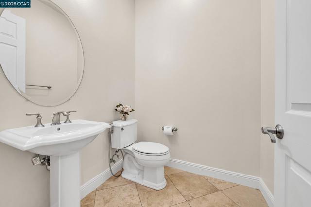 3322 Ashbourne Cir, San Ramon CA: https://media.crmls.org/mediaz/2c51c21e-7649-4bde-ae5b-864b1a91a631.jpg