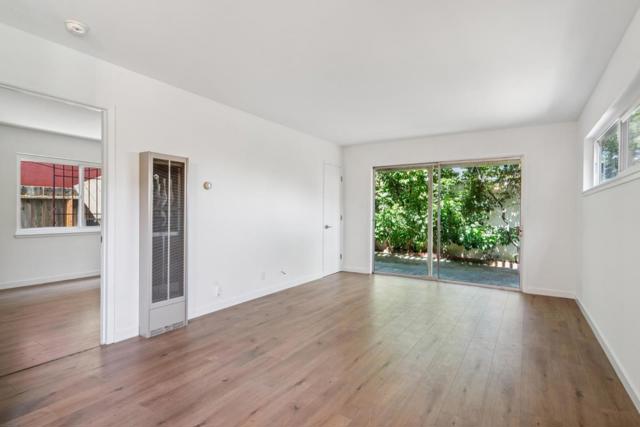 900 Toyon Drive, Burlingame CA: https://media.crmls.org/mediaz/2c5264a1-6705-47d8-89cd-f3022d906b15.jpg