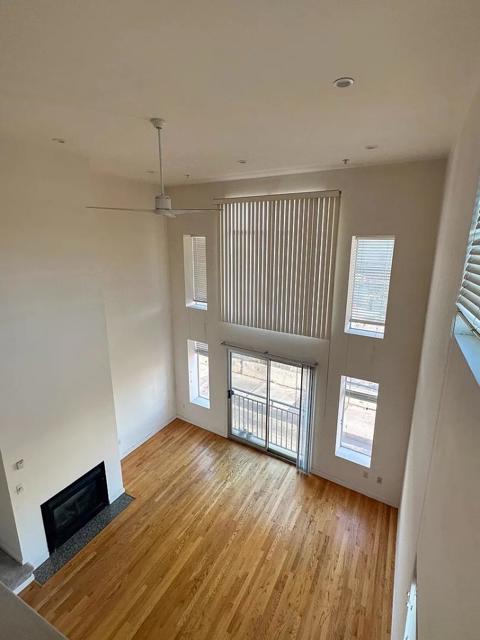 1588 Indiana Street, San Francisco CA: https://media.crmls.org/mediaz/2c52dd40-4c25-4cbb-bc6f-ce1e0499a4e1.jpg