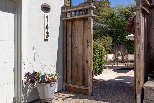 143 Moran Way, Santa Cruz CA: https://media.crmls.org/mediaz/2c539299-91f8-46b3-96dd-bd434a9edda1.jpg