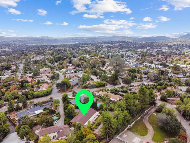 530 Idaho Avenue, Escondido CA: https://media.crmls.org/mediaz/2c546405-b1c2-416f-95e5-42520ef3c702.jpg