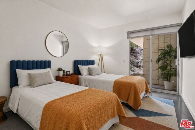 2499 S Palm Canyon Drive, Palm Springs, CA 92264