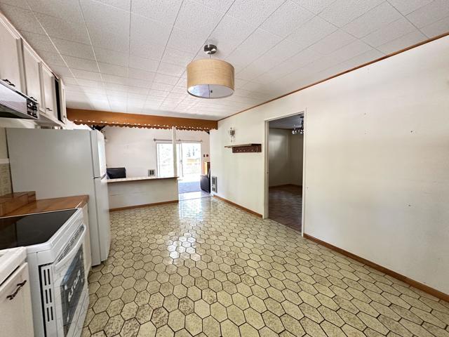 53430 Sherman Drive, Idyllwild CA: https://media.crmls.org/mediaz/2c55871b-2c32-49fd-aec3-2afe3ccaf342.jpg