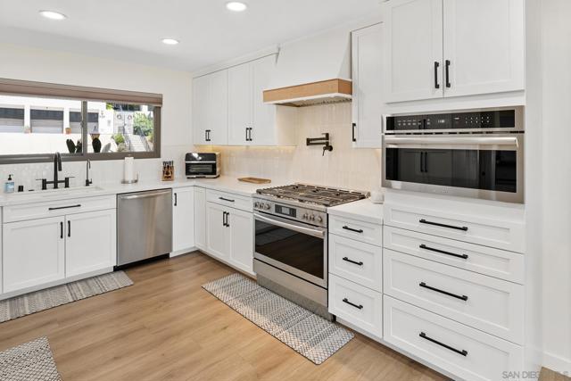 6143 Madra, San Diego CA: https://media.crmls.org/mediaz/2c558ed3-7582-4ca5-972a-7934348e4201.jpg