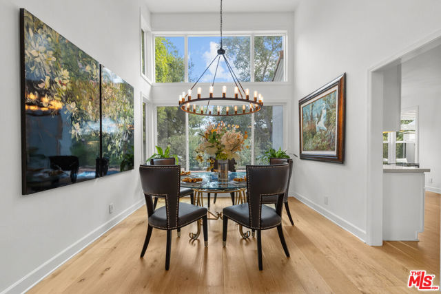 4370 Park Monte Nord, Calabasas CA: https://media.crmls.org/mediaz/2c55b3ea-1d7c-40a5-8f3d-5dd6566fe00a.jpg