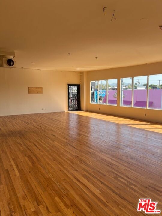  Commercial for Sale in Los Angeles, California