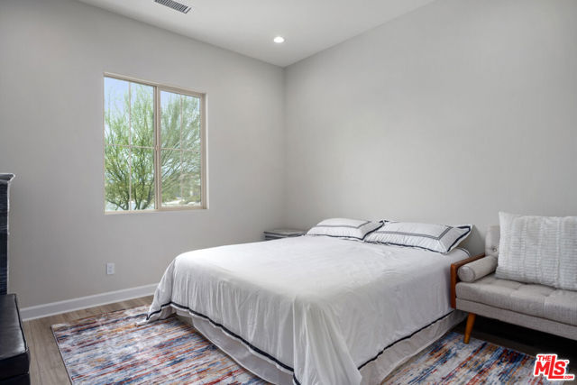 10 Semillion, Rancho Mirage CA: https://media.crmls.org/mediaz/2c5721a2-0b31-43a8-8aa6-1394c7853883.jpg