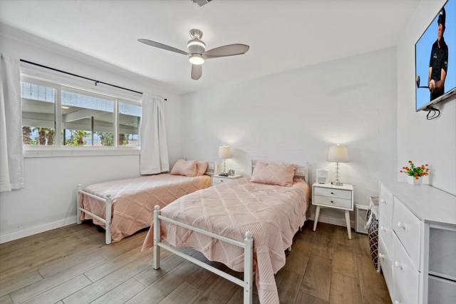 74135 Candlewood Street, Palm Desert CA: https://media.crmls.org/mediaz/2c572dd2-a33f-47a7-9d64-c80af8d4a1ce.jpg