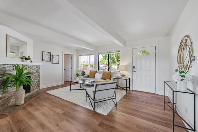 1312 Carlton Avenue, Menlo Park CA: https://media.crmls.org/mediaz/2c573112-ea82-4328-850b-52fa7a7a6b2f.jpg