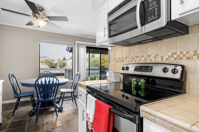 1925 46th Avenue, Capitola CA: https://media.crmls.org/mediaz/2c57f888-29bc-402f-a3dd-c7fe910c3099.jpg
