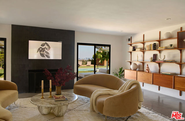 886 Teakwood Road, Los Angeles CA: https://media.crmls.org/mediaz/2c59089d-5b76-4c62-aea9-57e4694e3980.jpg