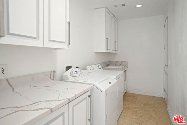 5309 Louise Avenue, Encino CA: https://media.crmls.org/mediaz/2c5969a4-6d78-4bd0-b6f5-4c0f9eef6d06.jpg