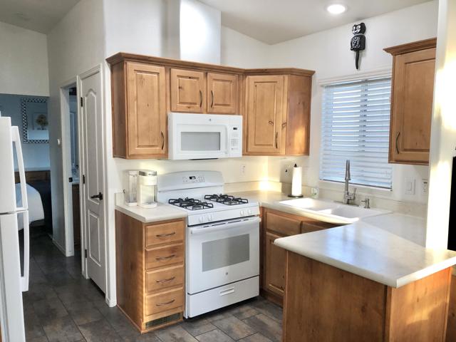 74711 Dillon Rd Spc 1017, Desert Hot Springs CA: https://media.crmls.org/mediaz/2c5987c8-fc1b-4dce-aae6-433672fbbd02.jpg