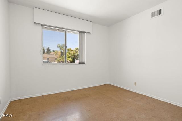 220 Lantana Street, Camarillo CA: https://media.crmls.org/mediaz/2c59b99e-27fe-4999-b576-5501156d9675.jpg