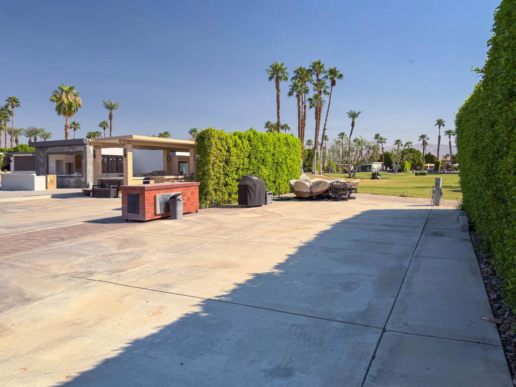 MLS #219135511DA image #5