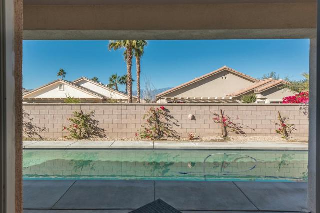 37417 Mojave Sage Street, Palm Desert CA: https://media.crmls.org/mediaz/2c5a2892-cf42-4cd9-beec-4185d056df30.jpg