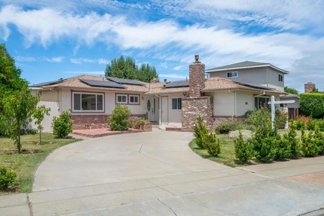 857 Peach Avenue, Sunnyvale CA: https://media.crmls.org/mediaz/2c5a7380-64f9-498e-978c-ee1abca0f2de.jpg