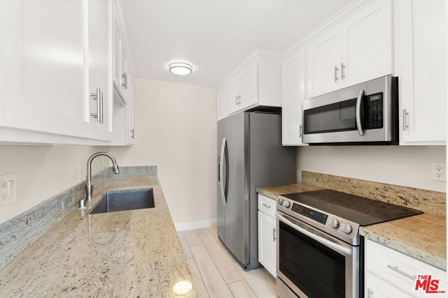 612 Catalina Avenue, Redondo Beach, California 90277, ,Residential Income,Sold,Catalina,25536287