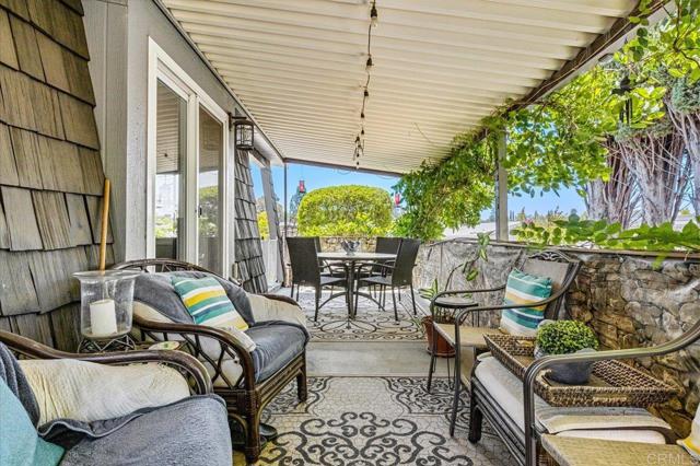 18218 Paradise Mountain Rd, Valley Center CA: https://media.crmls.org/mediaz/2c5b4320-eb44-4a09-ad43-c6094d82a2d5.jpg