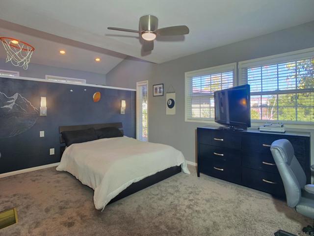 Detail Gallery Image 19 of 34 For 998 Bernita Rd, El Cajon,  CA 92020 - 3 Beds | 3 Baths