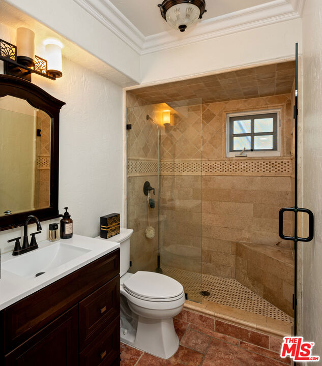 6420 Quebec Drive, Los Angeles CA: https://media.crmls.org/mediaz/2c5c1c0e-f137-4ea4-a803-7a39a6f13f2f.jpg